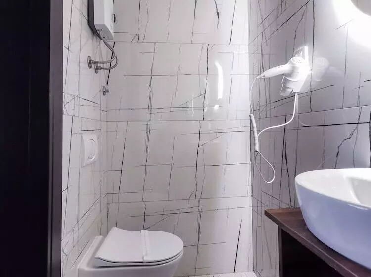 هتل Kings Palace Suites