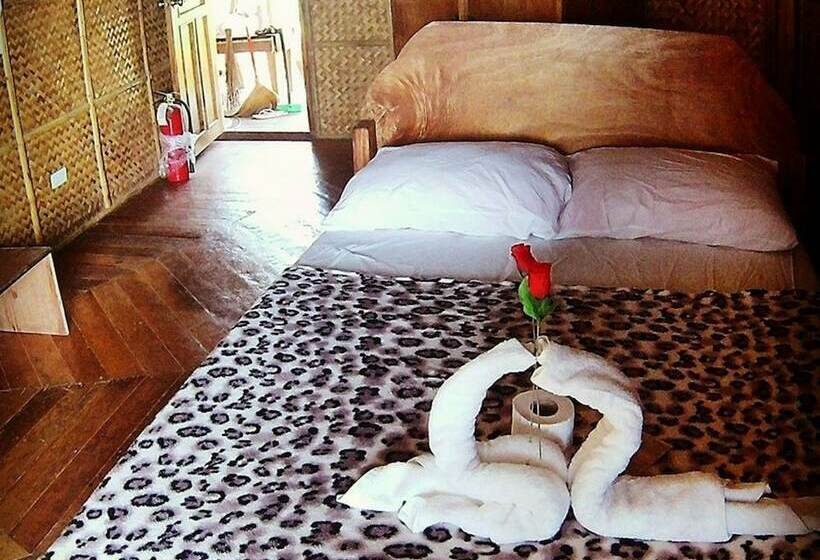 Hotel Reggae Vibes De Isla Romblon   Hostel