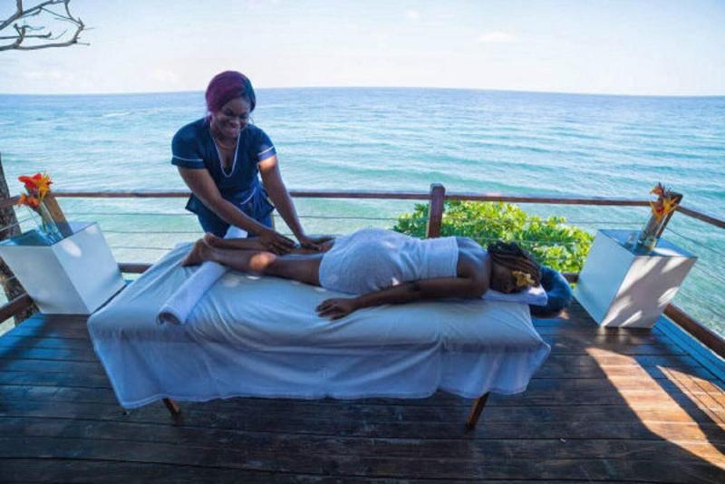 هتل Sea Cliff Resort