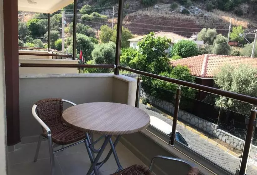 Gözdem Apart