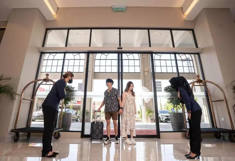 Hotelli D Elegance Grand Bandar Seri Alam