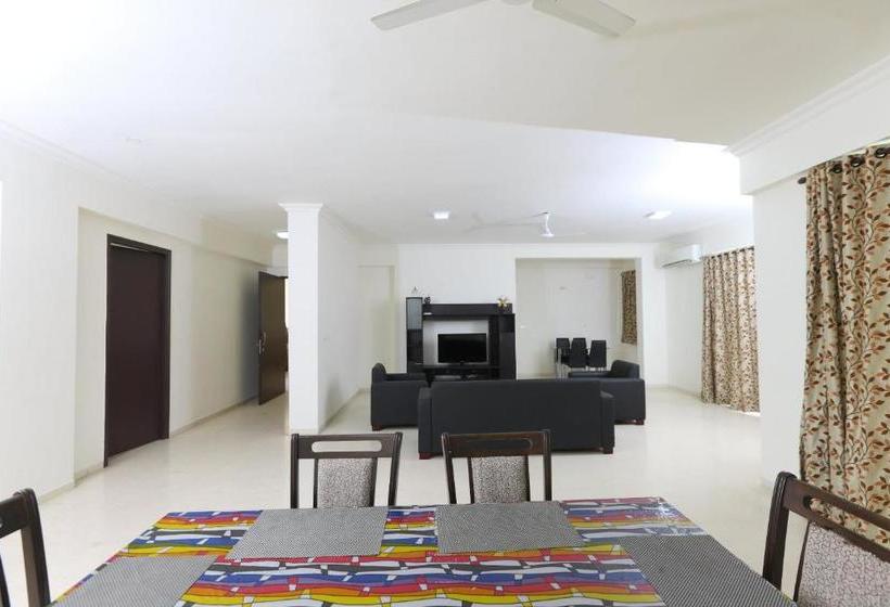 فندق Oyo 6954 The Lawns Oragadam