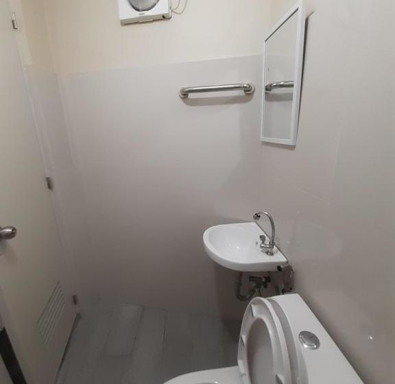 فندق Oyo 733 P3k Suites 2