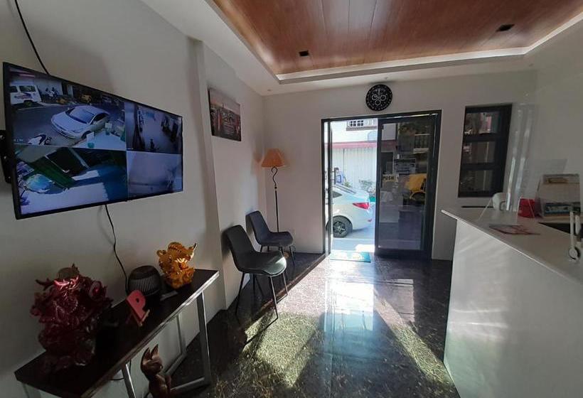 فندق Oyo 733 P3k Suites 2