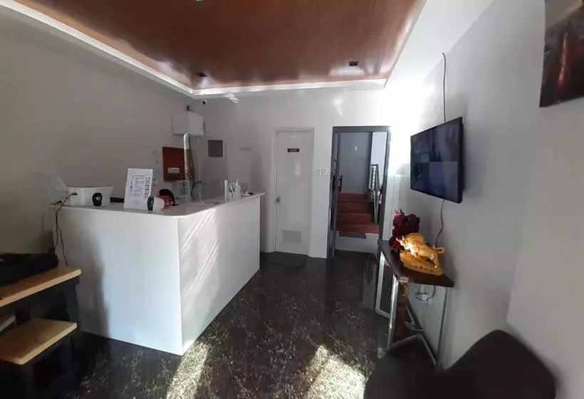 ホテル Oyo 733 P3k Suites 2