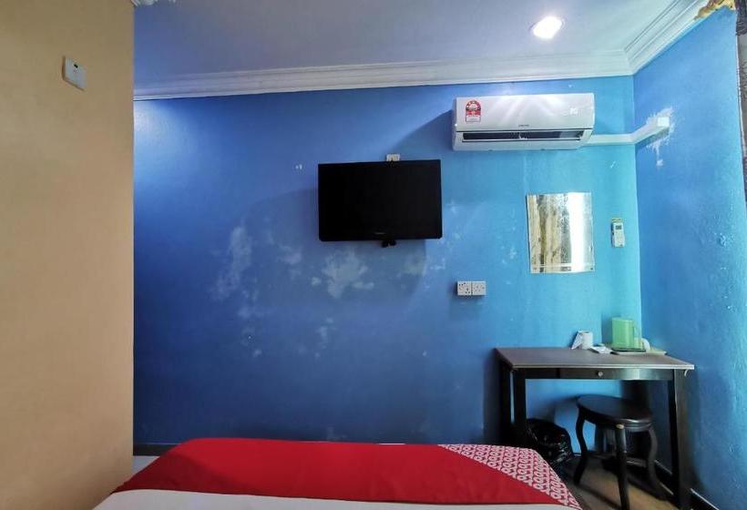 فندق Oyo 90240 Glory Inn