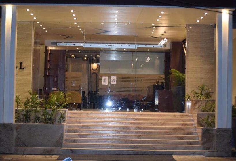 فندق The Forest Hill