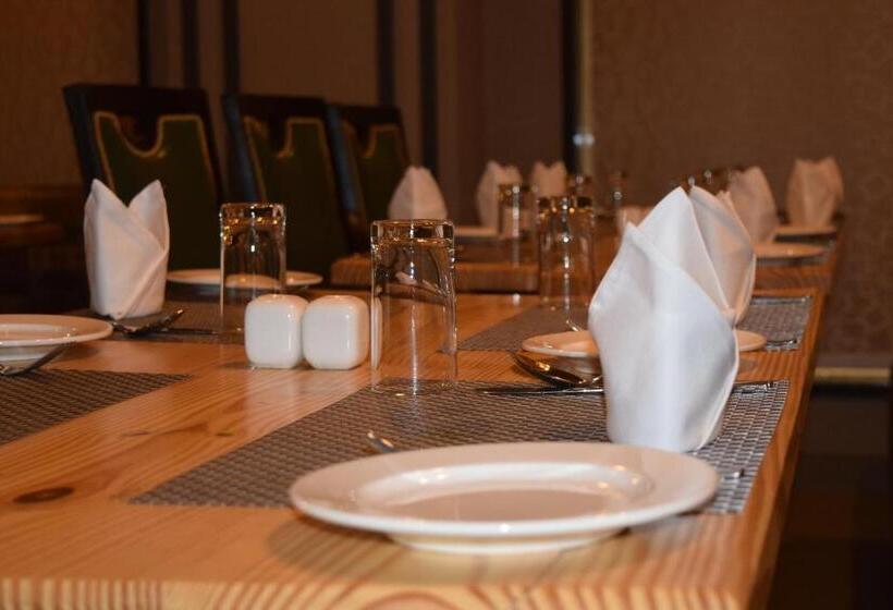 فندق The Forest Hill