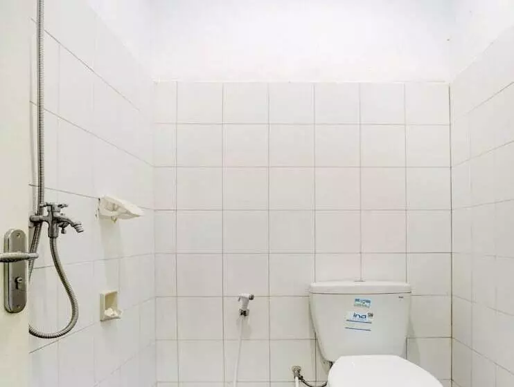 Spot On 90349 Edotel Tebe Syariah