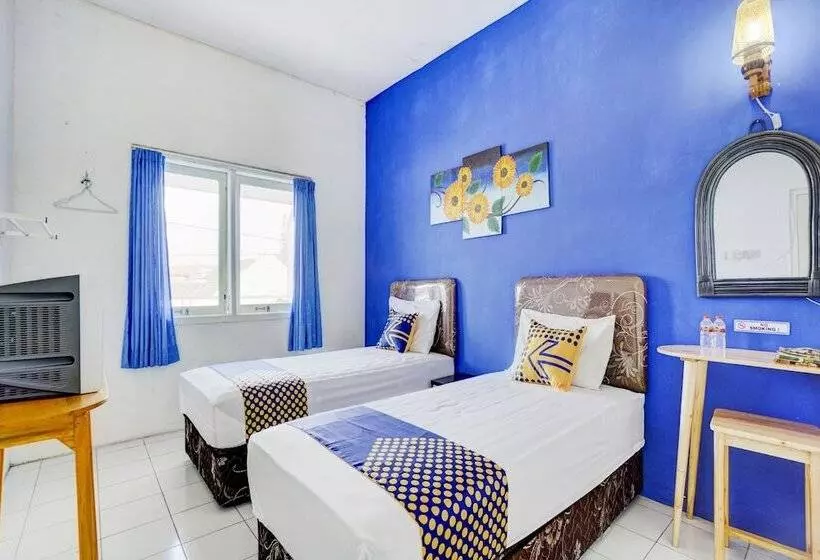 Spot On 90349 Edotel Tebe Syariah