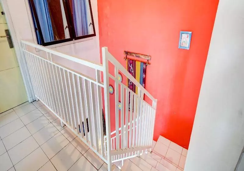 Spot On 90349 Edotel Tebe Syariah