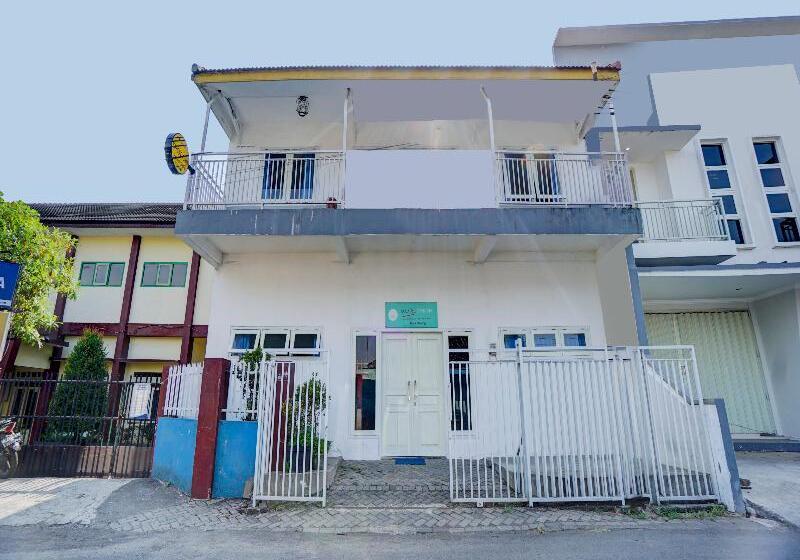 Spot On 90349 Edotel Tebe Syariah