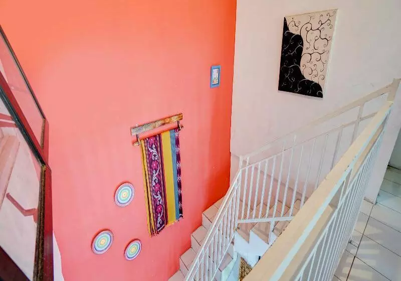 Spot On 90349 Edotel Tebe Syariah