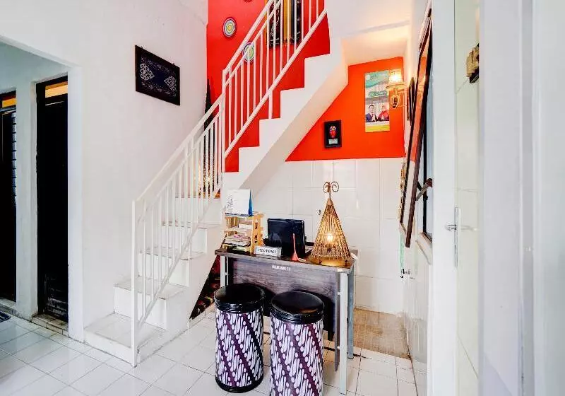 Spot On 90349 Edotel Tebe Syariah