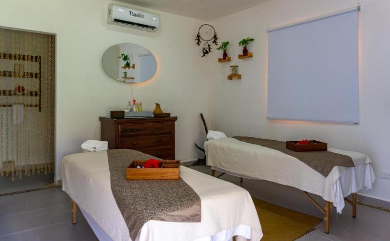 Tsaakik Jungle Hotel & Spa