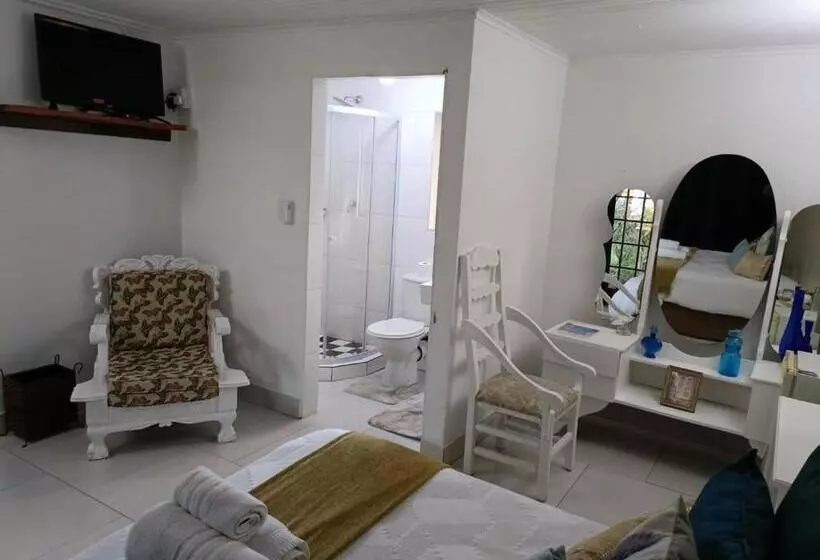 Aamiaismajoitus (B&B) Fountain Villa