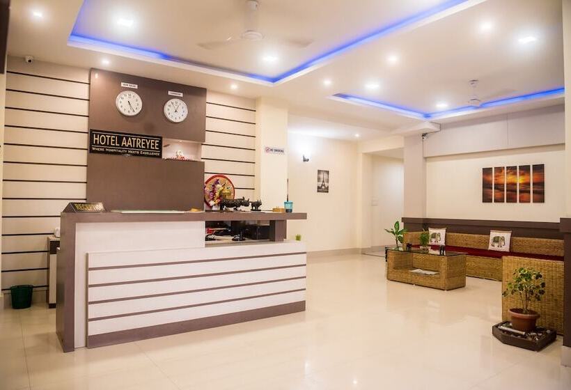 ホテル Aatreyee