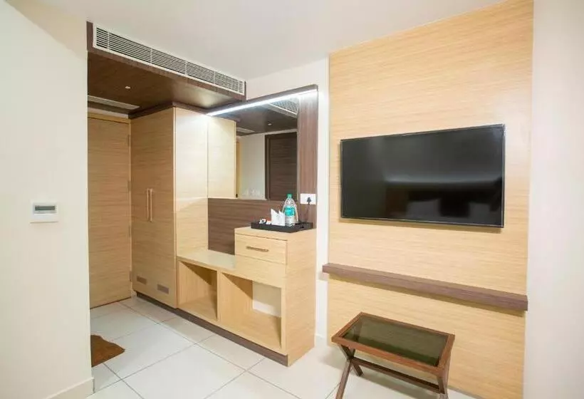 Hotelli Lee Benz Ark