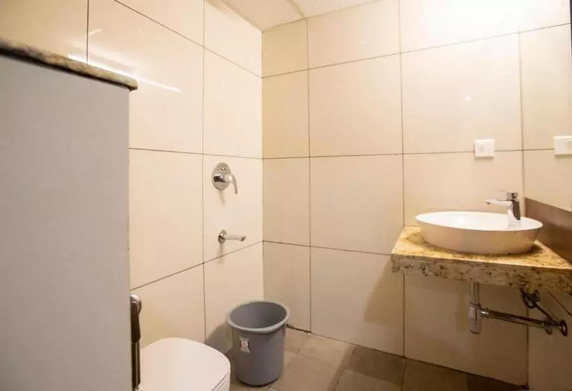 Hotelli Lee Benz Ark