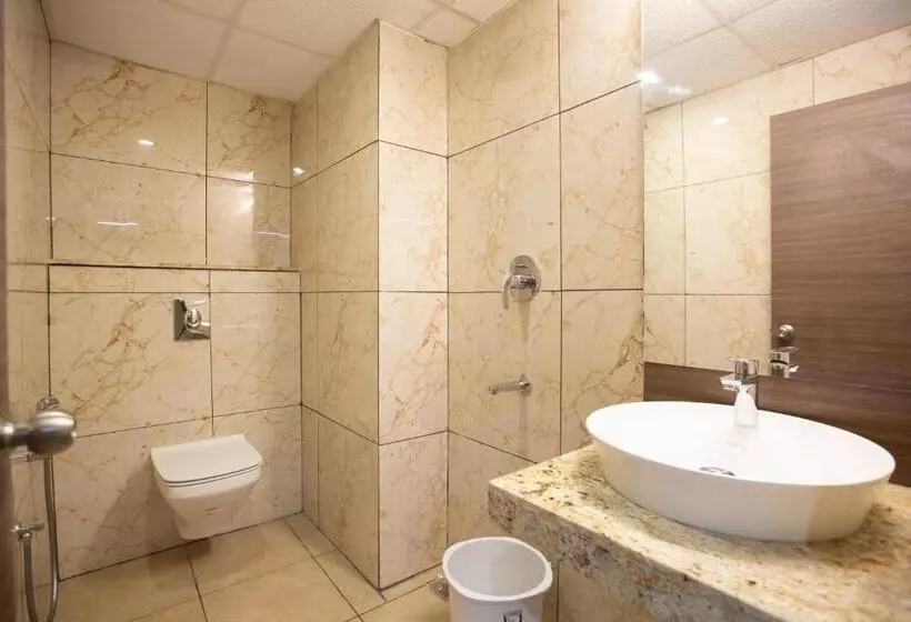 Hotelli Lee Benz Ark