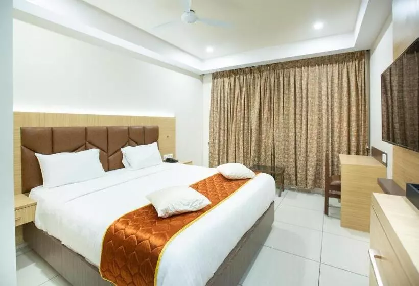 Hotelli Lee Benz Ark