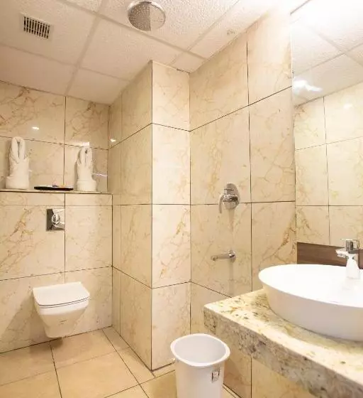 Hotelli Lee Benz Ark