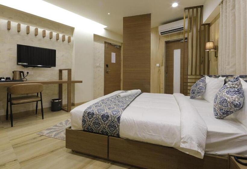 Hotel Elysian Residency