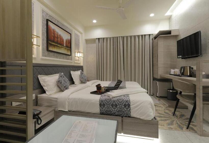 Hotel Elysian Residency