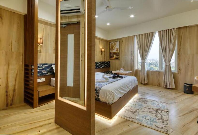 Hotel Elysian Residency