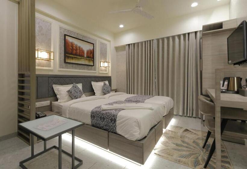 Hotel Elysian Residency