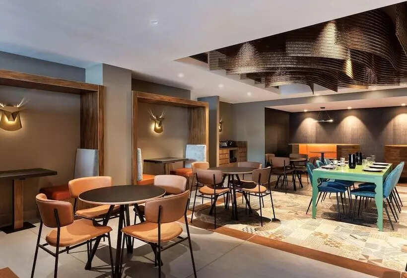 ホテル Mercure Auckland Queen Street