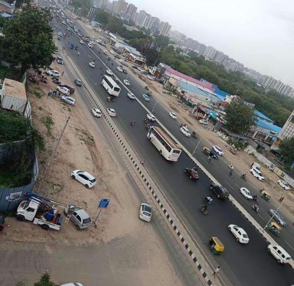 בית מלון כפרי Midnight