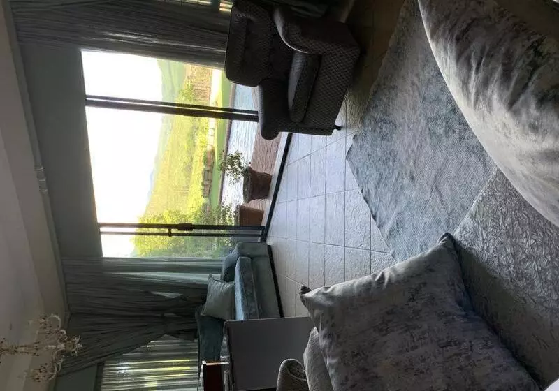 Hotelli Mountain Rose Guesthouse