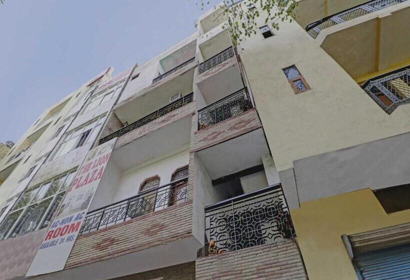 Hotel Oyo 73235  Enigma