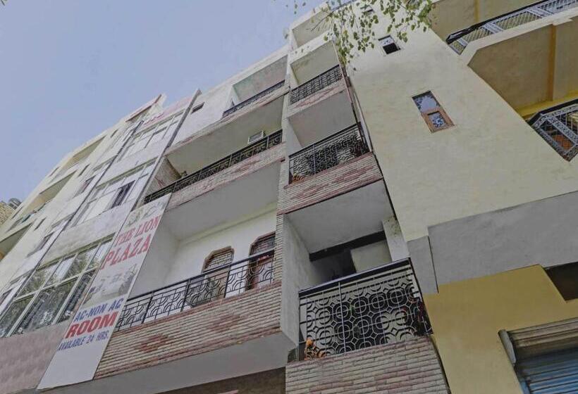 Hotel Oyo 73235  Enigma