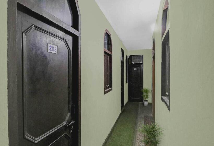 Hotel Oyo 73235  Enigma