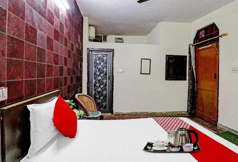 Hotel Oyo 73235  Enigma