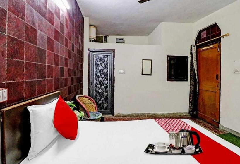 Hotel Oyo 73235  Enigma