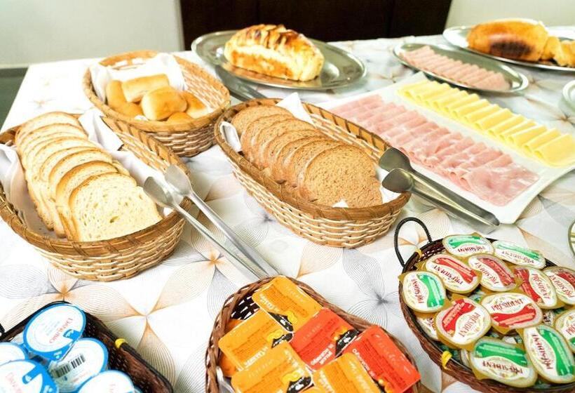 فندق Recanto Julubi Atibaia