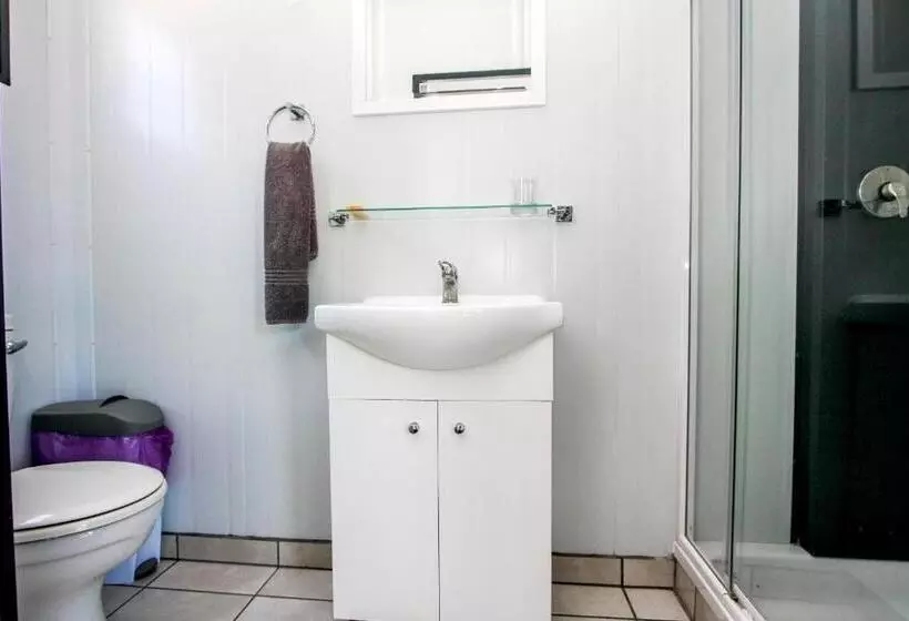 هتل Sleepover Kruger Gate