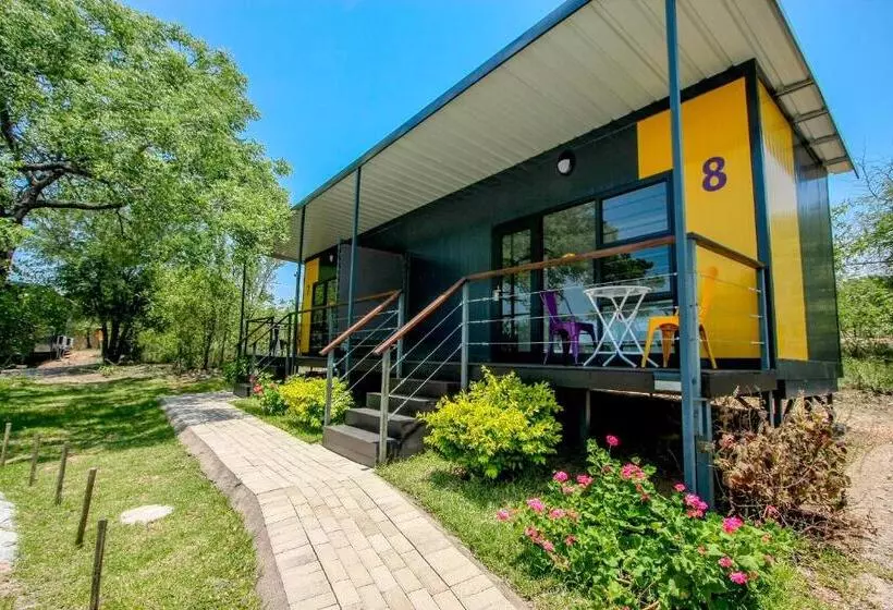 هتل Sleepover Kruger Gate