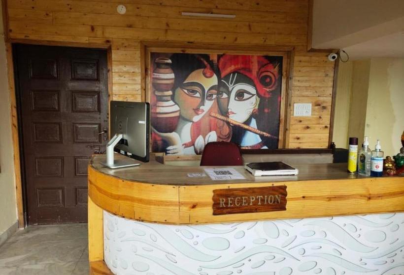 בית מלון כפרי Usha Palace