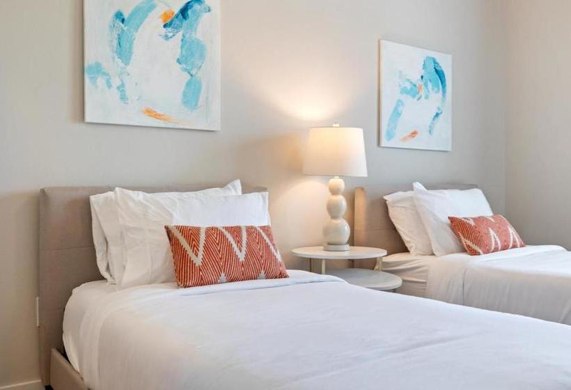 Kasa Southeast Airport Austin