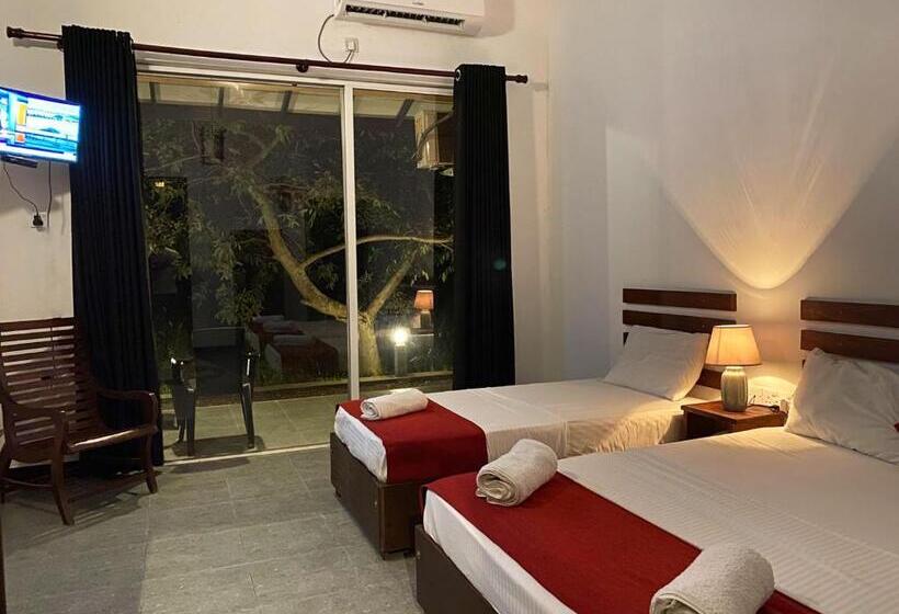 هتل Athyantha Resort