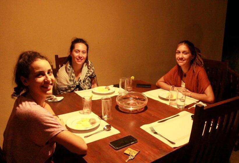 هتل Athyantha Resort