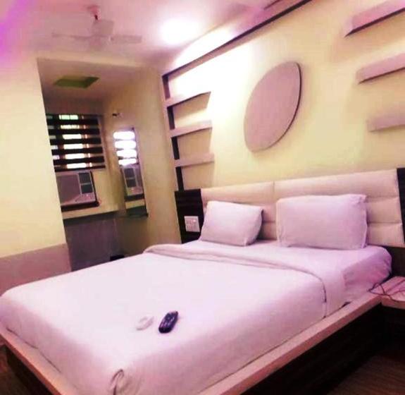 Hotel Fab King S Palace