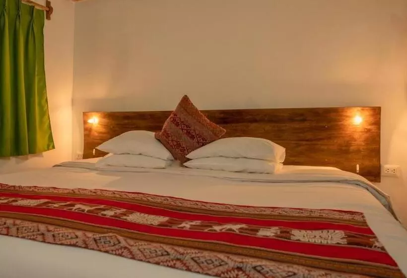 هتل Mama Green Ecolodge & Permaculture Farm