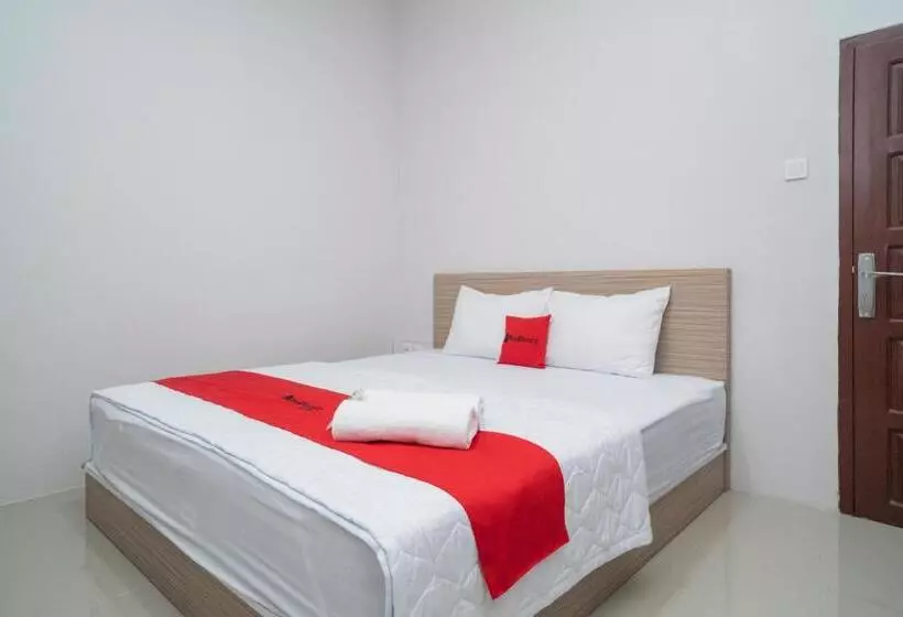 ホテル Reddoorz Syariah Near Jalan Ahmad Yani Banjarmasin 3