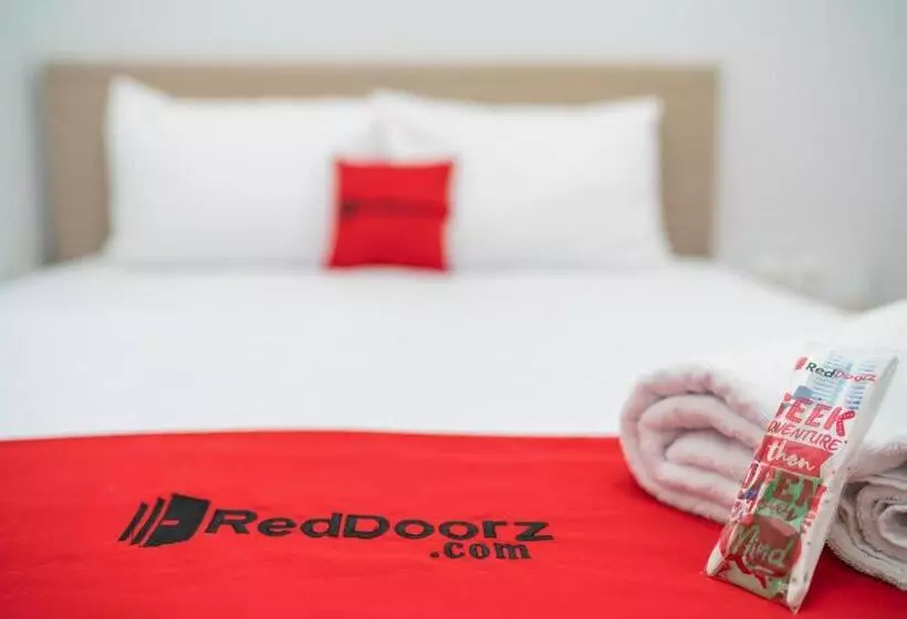 ホテル Reddoorz Syariah Near Jalan Ahmad Yani Banjarmasin 3