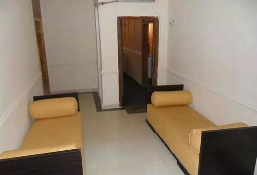 پانسیون Kenbrill Hyatt